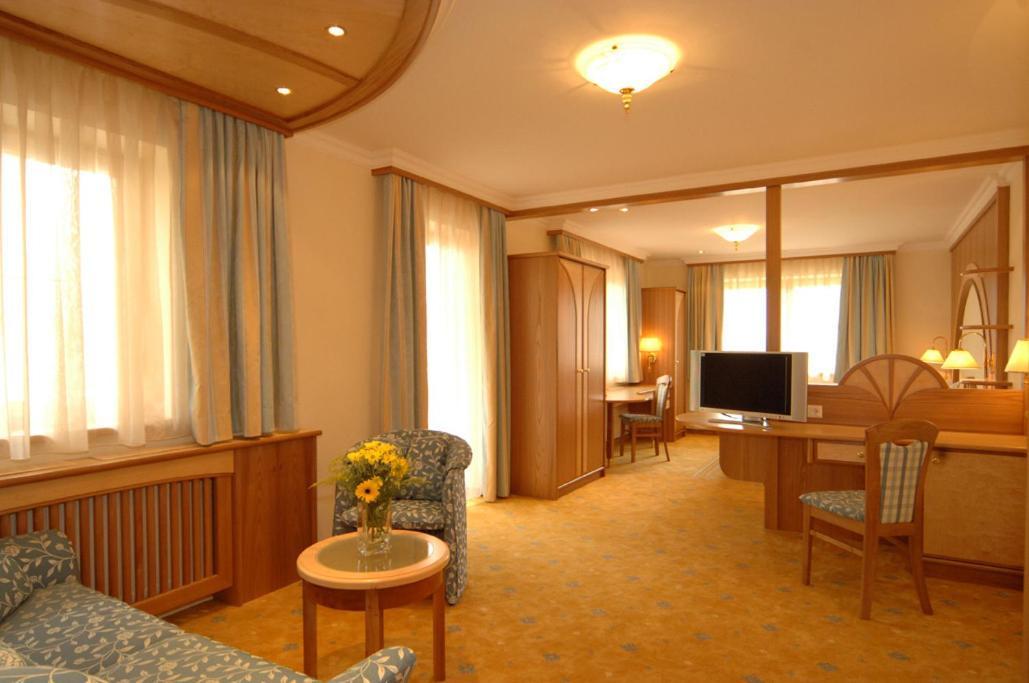 Hotel Neuwirt Ramsau am Dachstein Phòng bức ảnh