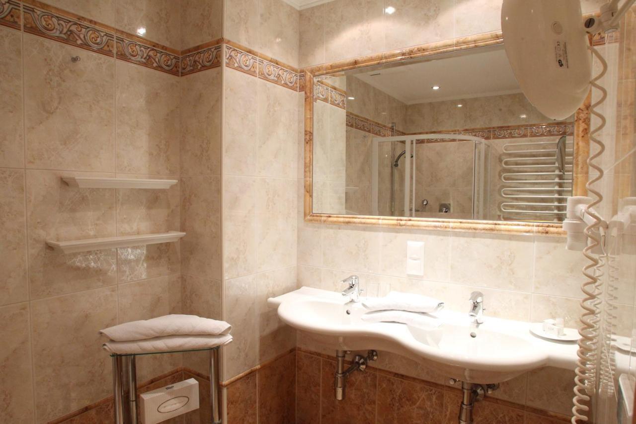 Hotel Neuwirt Ramsau am Dachstein Phòng bức ảnh